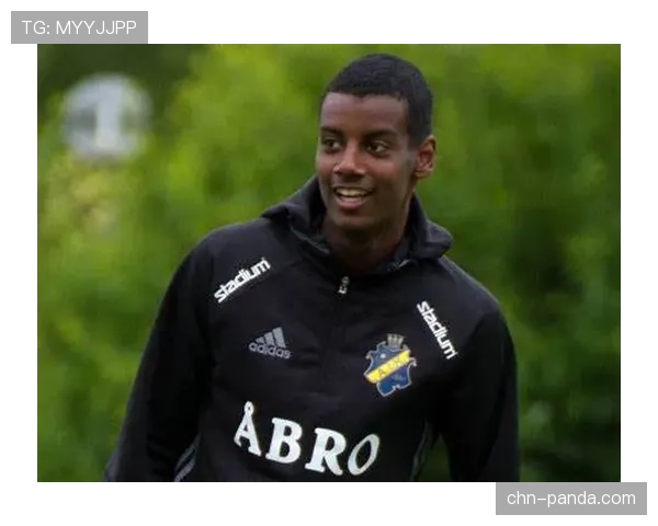 深度聚焦：荷兰“天才少女”朱莉·范·德·弗利特，从体操跨界到BMX顶峰的两年